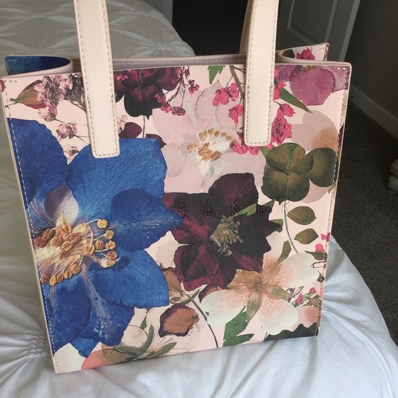 LIKE NEW Beautiful RARE Ted Baker floral pink tote - Picture 1 of 4